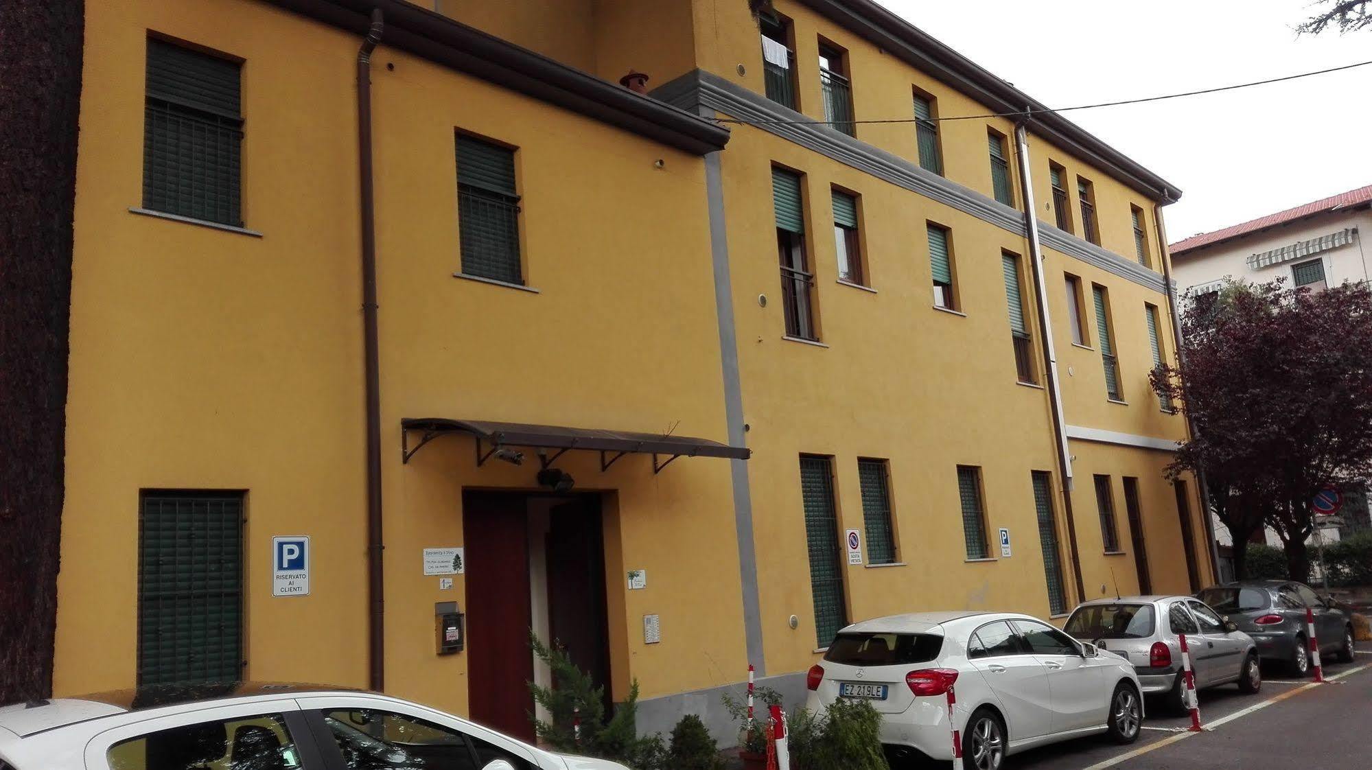 Residence Il Pino Saronno Zewnętrze zdjęcie