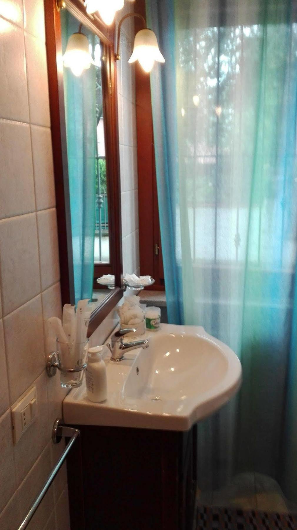 Residence Il Pino Saronno Zewnętrze zdjęcie